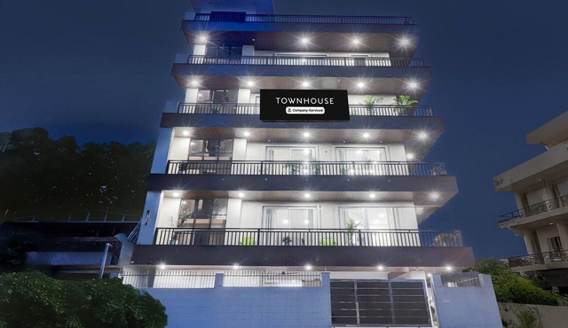 Deluxe With Balcony Rispana River Dehradun
