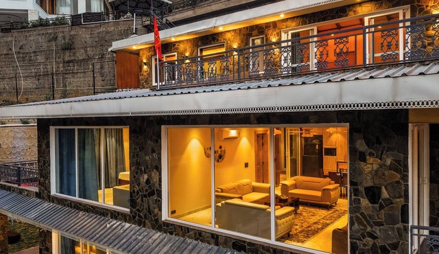 ELIVAAS Bask and Blessings 1 Room Suites