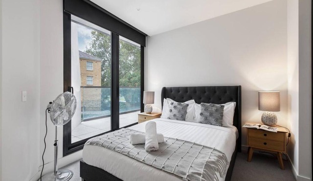 Executive Resort-Style Living at Leafy Albert Park in Melbourne