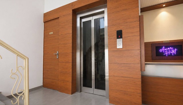 Fabhotel Amar Residency