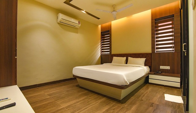 Fabhotel Eros 282