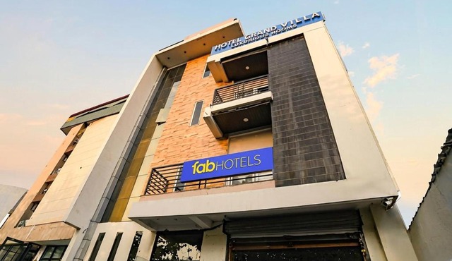 FabHotel Grand Villa, Vijay Nagar