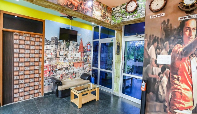 Fabhotel Kriti Green