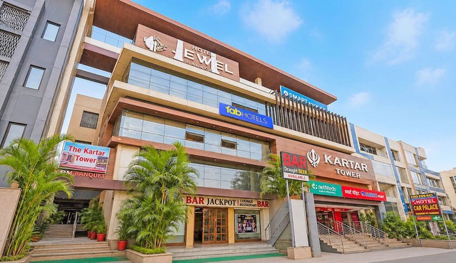 FabHotel Prime The Kartar Tower, Rani Kamalapati Railway Station