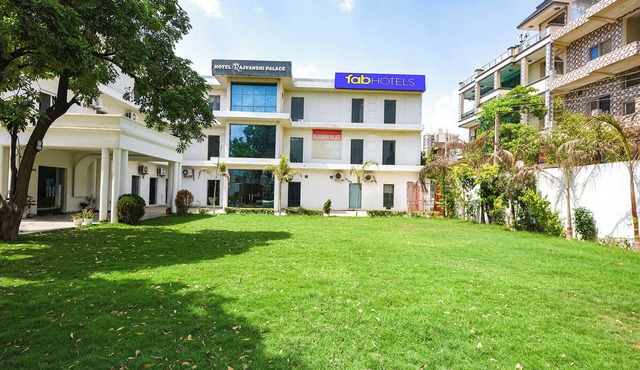 Fabhotel Rajvanshi Palace