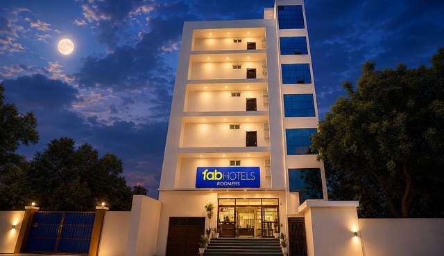 Fabhotel Roomers