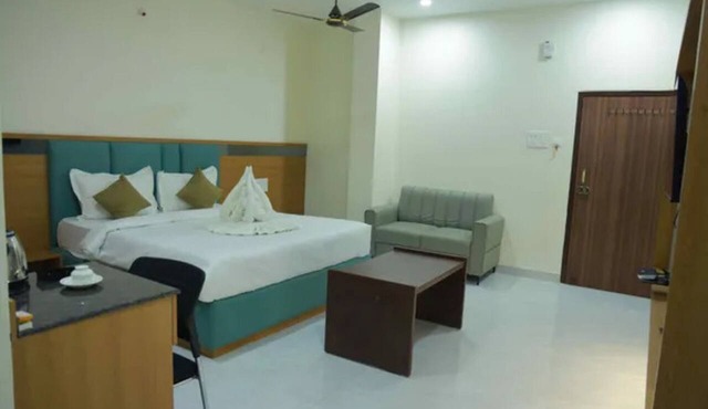 Fabhotel Swagath Grand