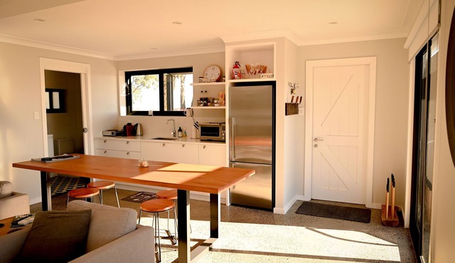 Farm Escape - Stunning Southern Highlands Views, Pet Friendly, private