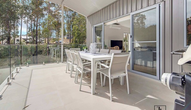 Flat Walk to Beach & Shops, WiFi | Bay Dream