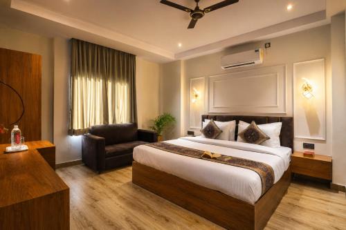 Ganga Palace Near Vishwakarmaghat