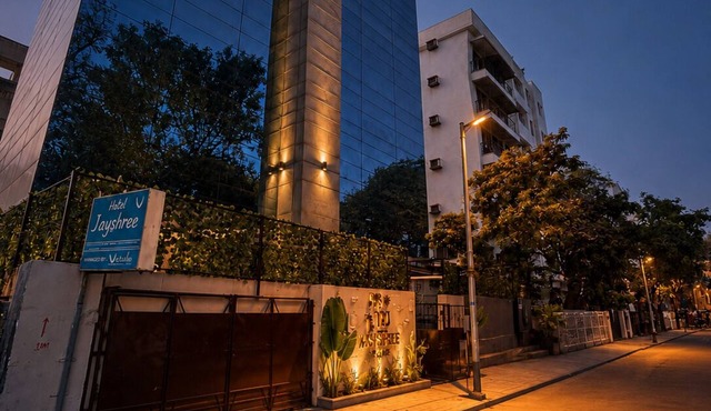 Glitz Hotel Jayshree - Nr Mumbai Airport