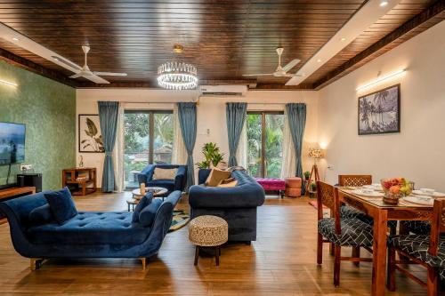 Go Offline Homes - Designer 2BHK with Pool Near Candolim