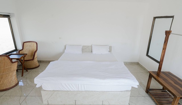 Golden Sands Desert Camp and Resort