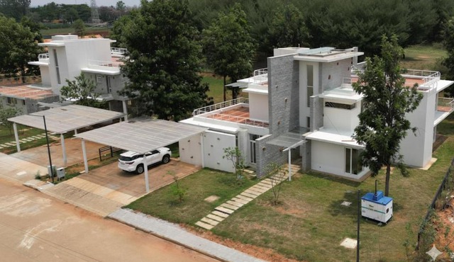 Golfing Twins VillaJacuzzi Garden30min HSR8Bhk