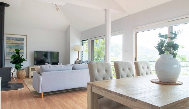 Highview House - Wifi, Pool and Views