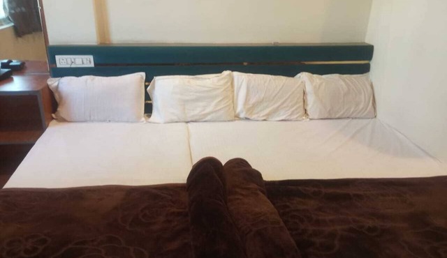 Hotel Aadi Shree