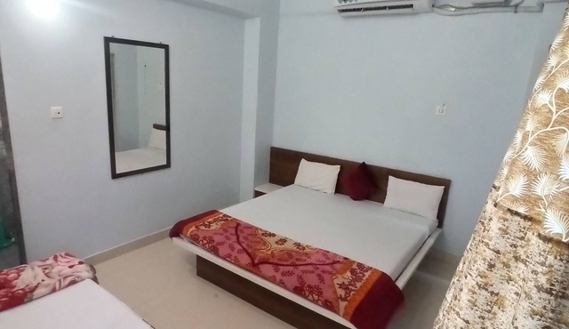 Hotel adiraj palace and lodging