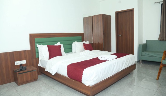 Hotel Akash Palace