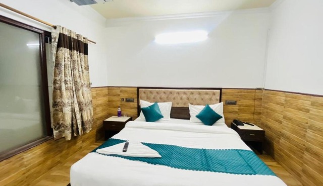 Hotel Anirutam