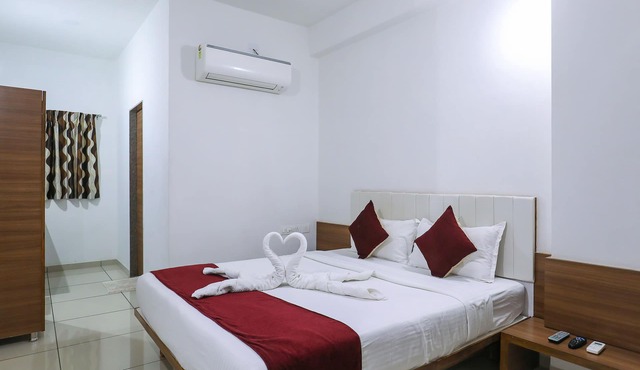 Hotel Ashray Inn Express