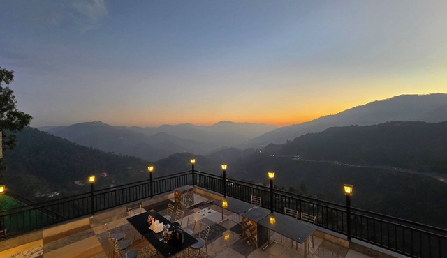 Hotel Divshikha