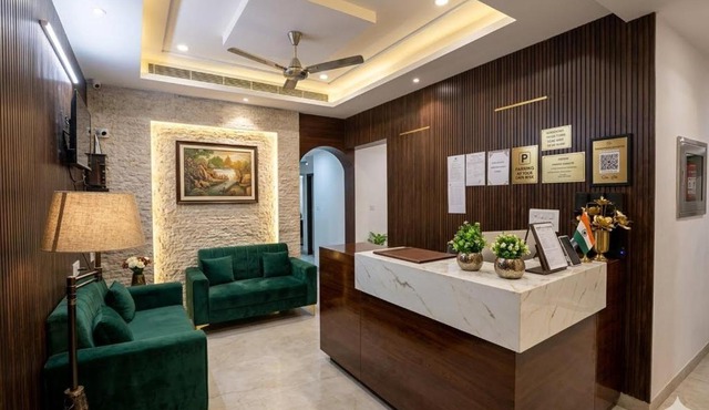 Hotel Golden Inn-Vasundhara