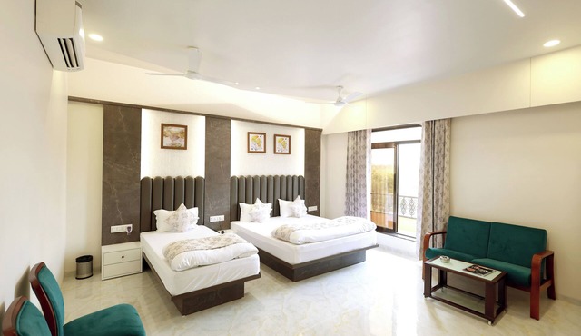 HOTEL GRAND HAVELI