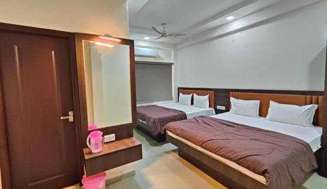 Hotel Heritage Palace