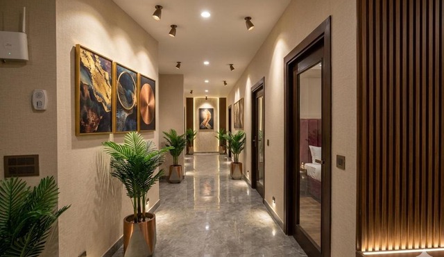 Hotel Indrapuram Grand