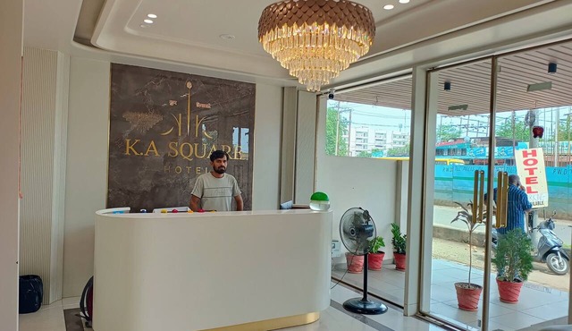 Hotel K A Square