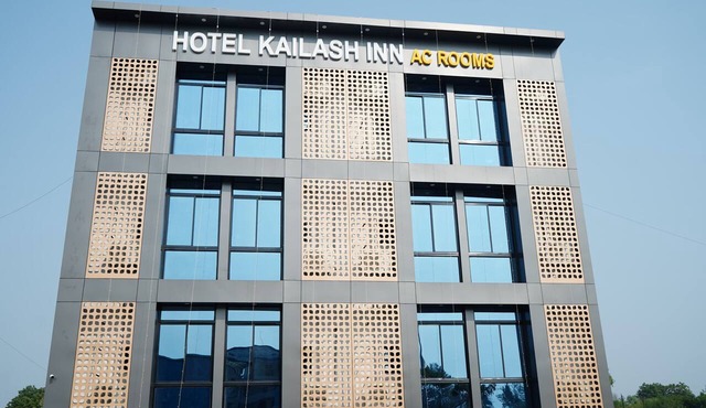 Hotel kailash inn