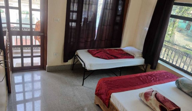 Hotel Kamal Ganga & Restaurant