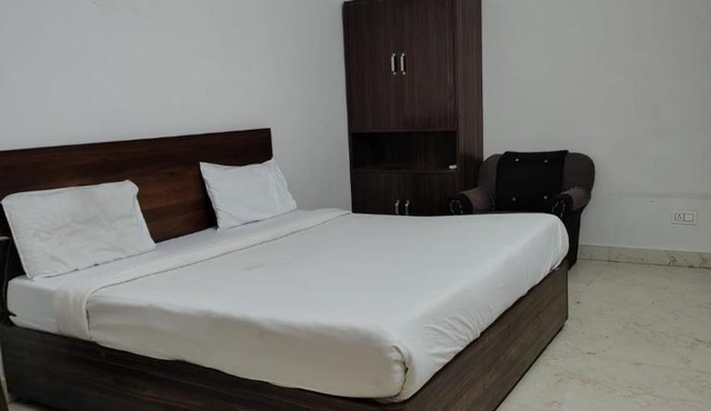 Hotel king palace family stay