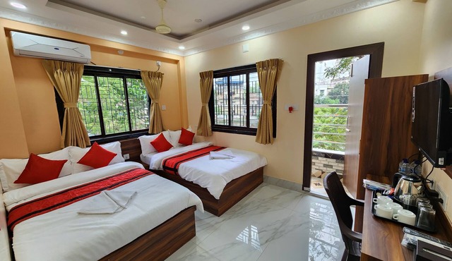 Hotel Lake View Mukundapur