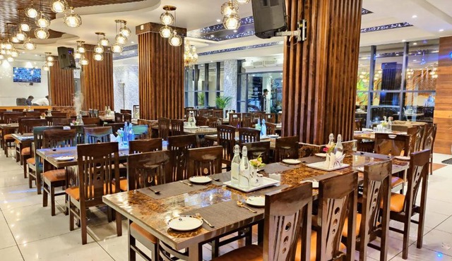 Hotel Mandi Heights - Bar, Fine Dining & Banquet Hall