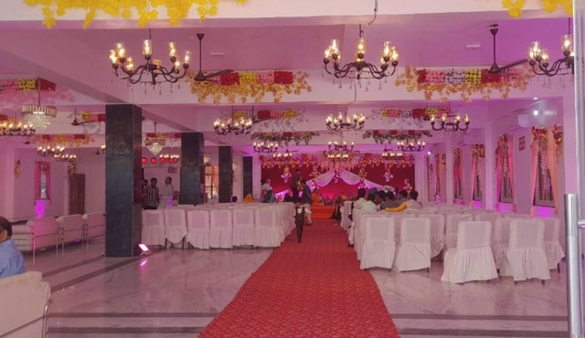 Hotel MeenakshI Palace Kanpur