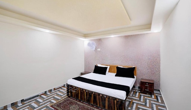 Hotel O M3M Paradise