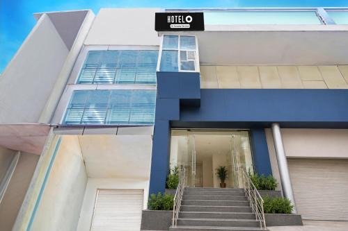 Hotel O Sector 110 Noida Formerly Luv Kush Tower Bhangel