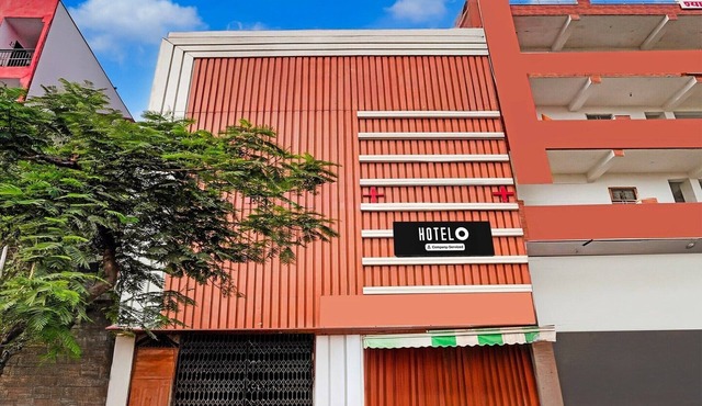 Hotel O Sector 121 Gaur City Mall Noida