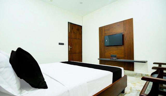 Hotel O The Eden