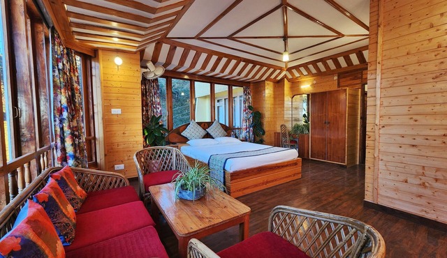 Hotel Pineview Shimla