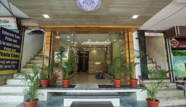 HOTEL RAJ RESIDENCY(MP NAGAR)