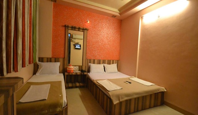 Hotel Sai Hari Prasad