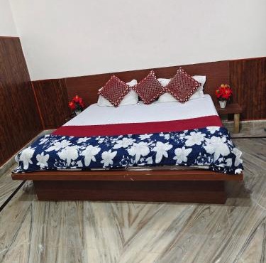 Hotel Saroj Residency