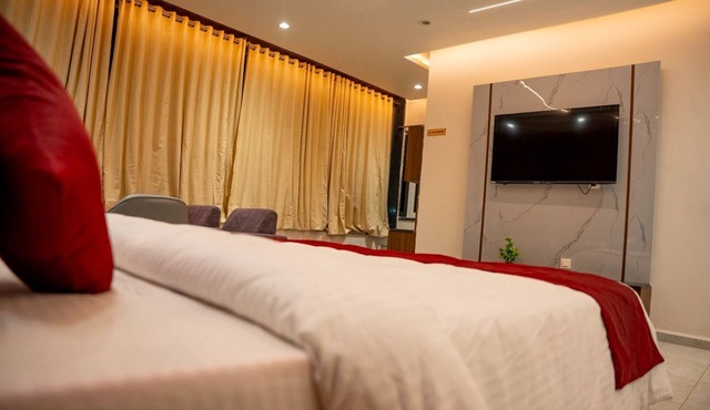 Hotel SRR Grand
