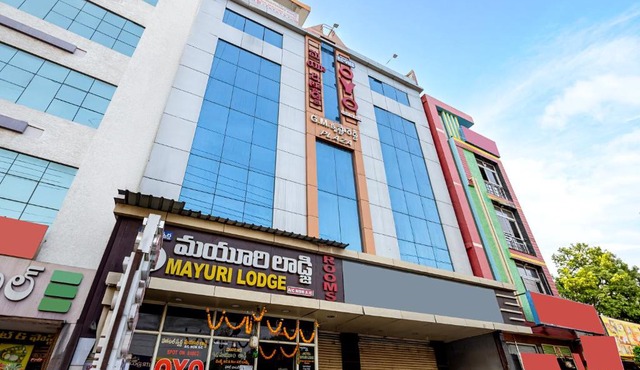 Hotel Swarna Mayuri
