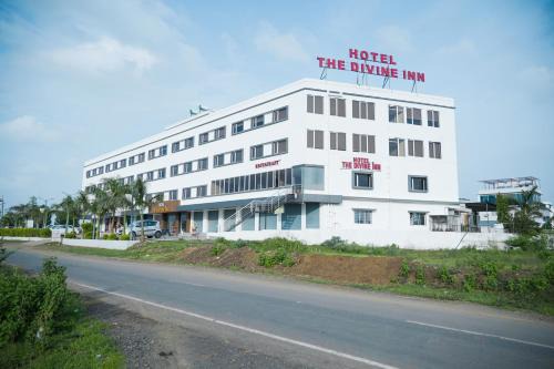 Hotel The Divine Inn