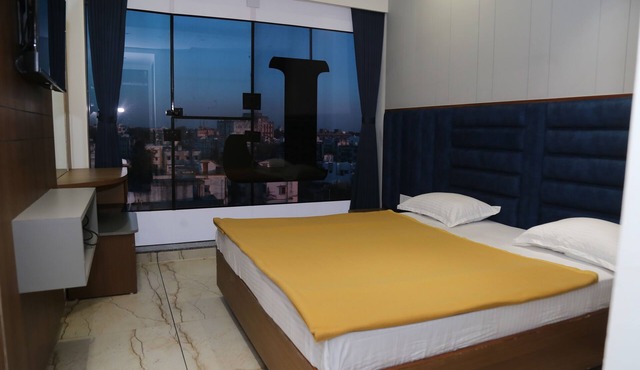 HOTEL TOP 4