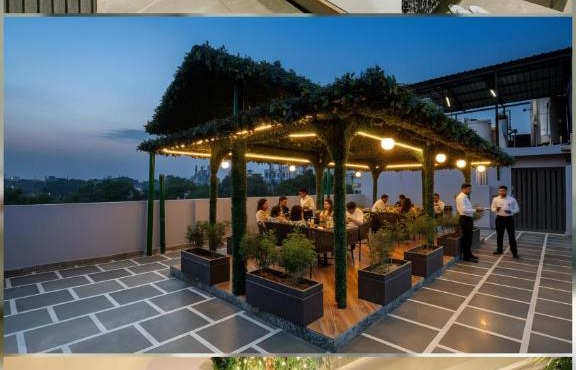 HOTEL UPTOWN with Luxury Restaurant & Rooftop Near Connaught Place, New Delhi City Centre