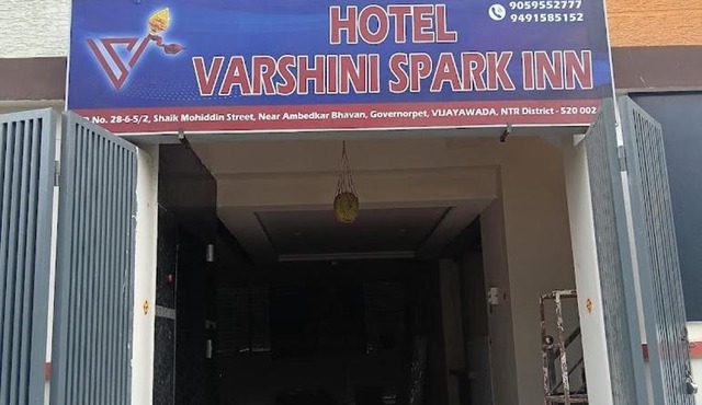 Hotel Varshini Spark Inn